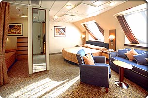 Family Oceanview Stateroom Image