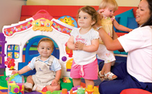 KIDS & FAMILIES