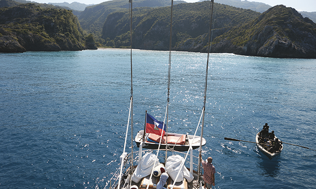 A Luxury Sailing Yacht Experience 