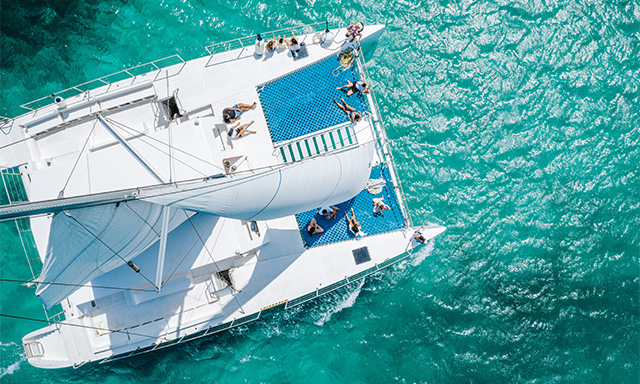 Aruba Fun Sailing Cruise with Open Bar	